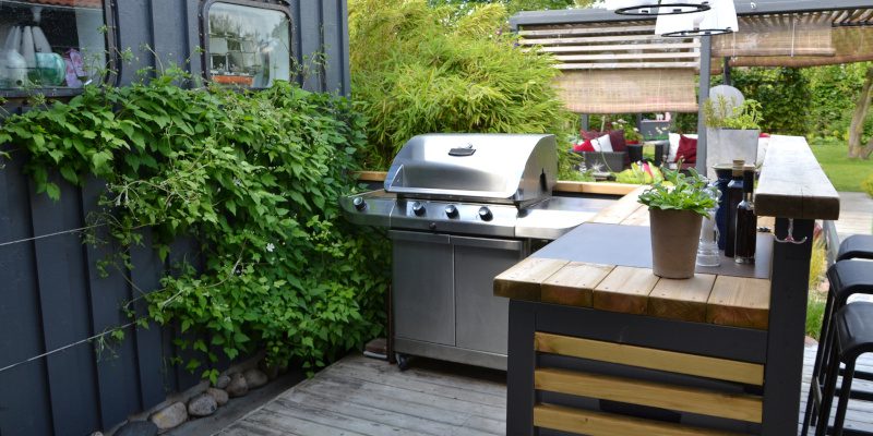 The Many Advantages of Outdoor Kitchens